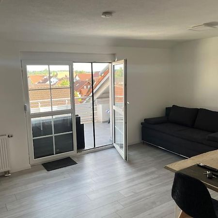 Kirchdorf Lounge - Komplette Moderne Ferienwohnung Mit Parkplatz Unteropfingen Extérieur photo